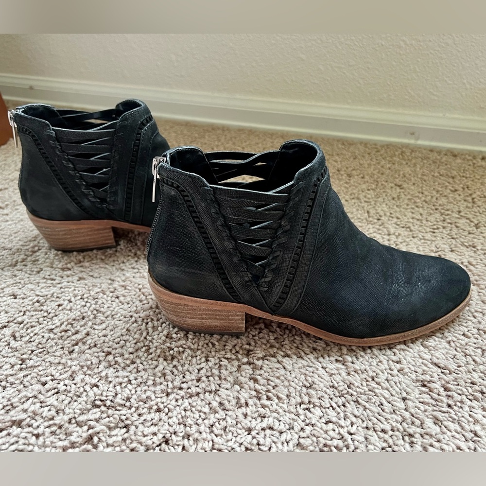 Vince Camuto Pimmy Ankle Booties